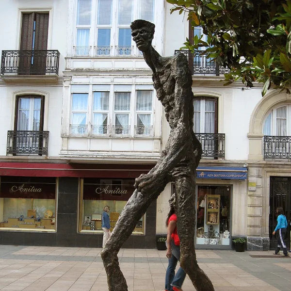 Descubra Vitoria-Gasteiz - Gran Hotel Lakua