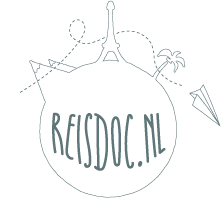 Globe with "REISDOC.NL," Eiffel Tower, palm tree, and paper plane outline.