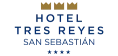 Logo del Hotel Tres Reyes San Sebasti&aacute;n con corona dorada y texto azul.