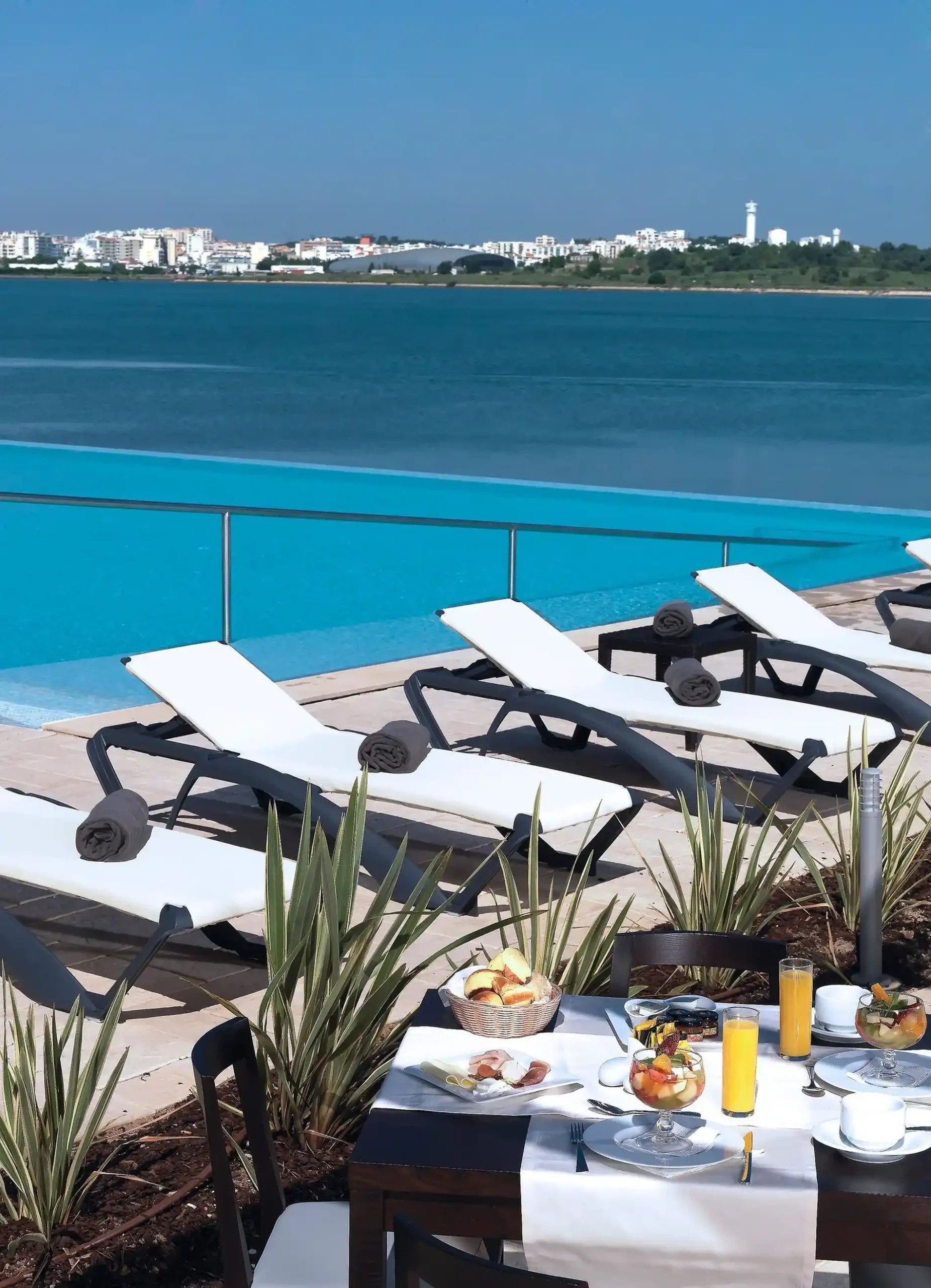 Riverside - &Aacute;gua Hotels ∙ Hot&eacute;is em Portugal e Cabo Verde ∙ Site Oficial