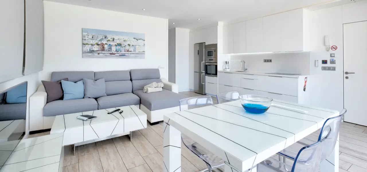 Home - Solmar Colon Ake