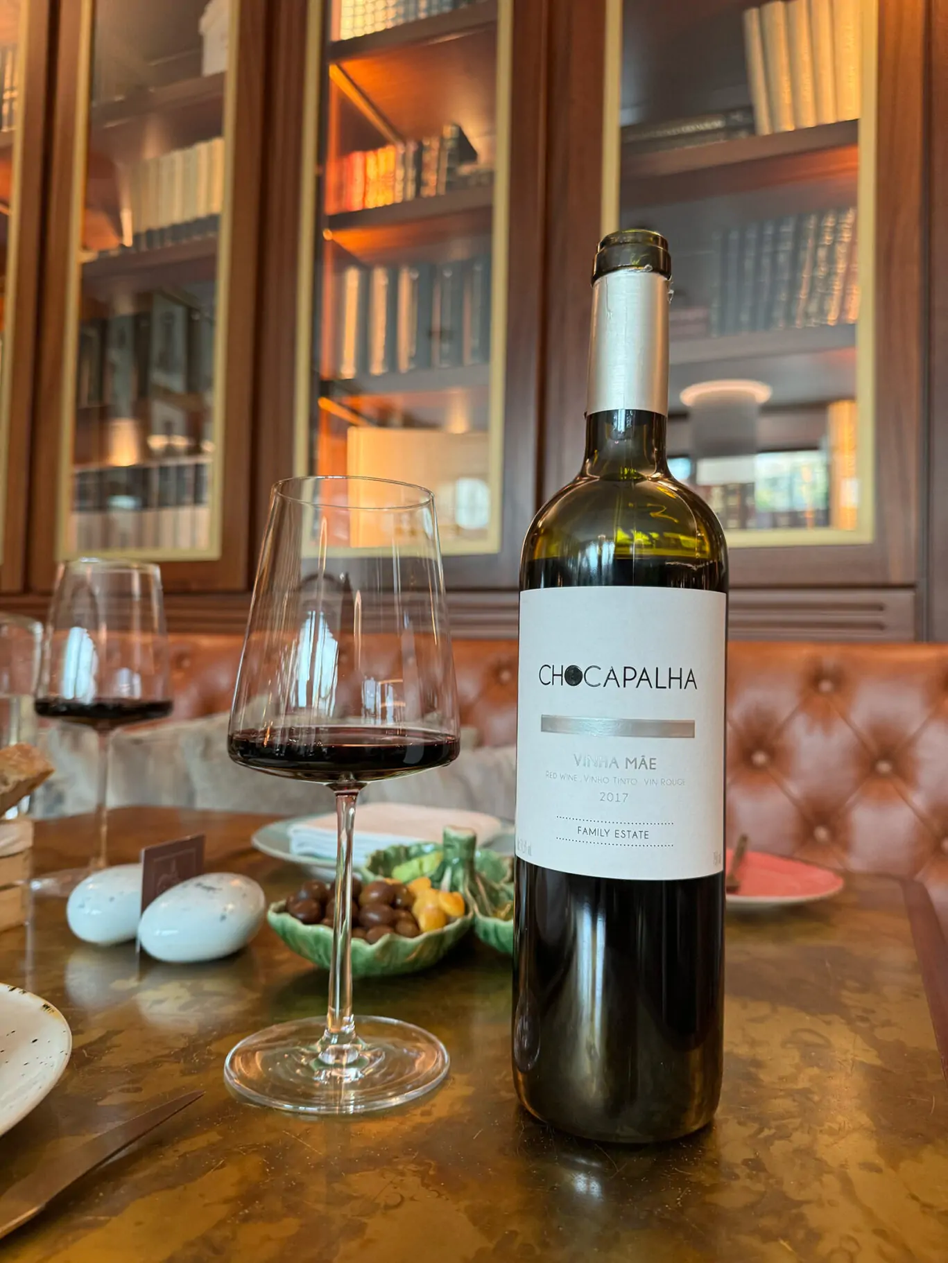 Curadoria Wine & Books - Wine &amp; Books Hotels