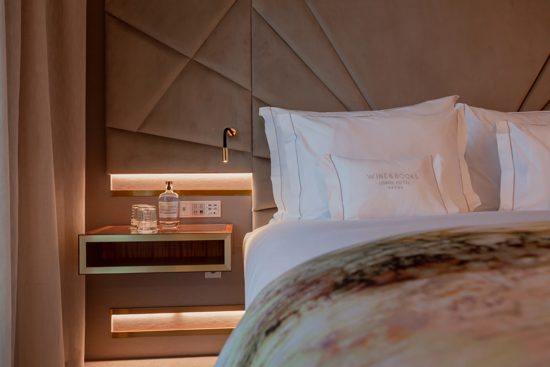 Wine & Books Hotels Lisboa - Wine &amp; Books Hotels