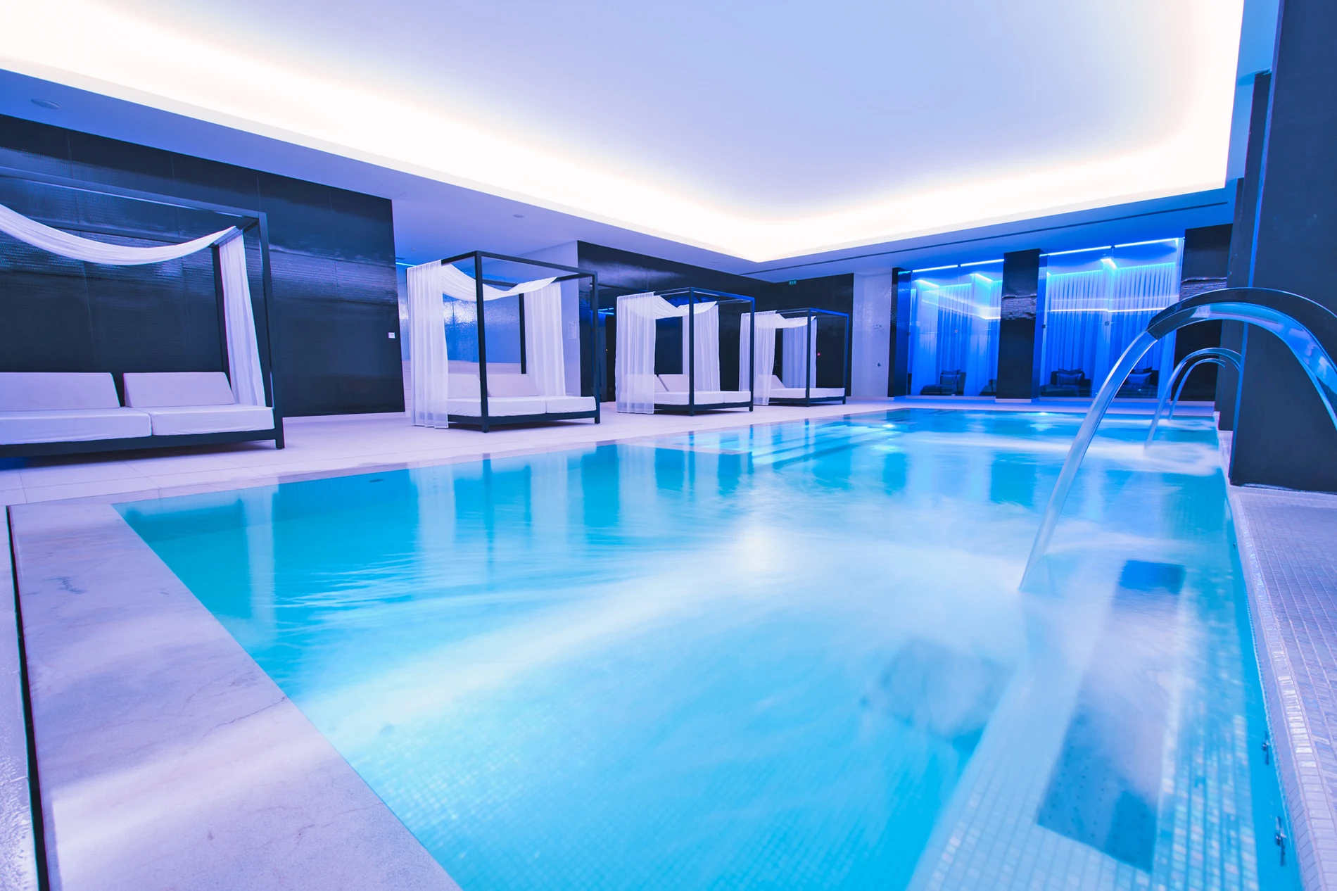 Servi&ccedil;os - Wine & Books By The Sea Algarve Resort - Wine &amp; Books Hotels