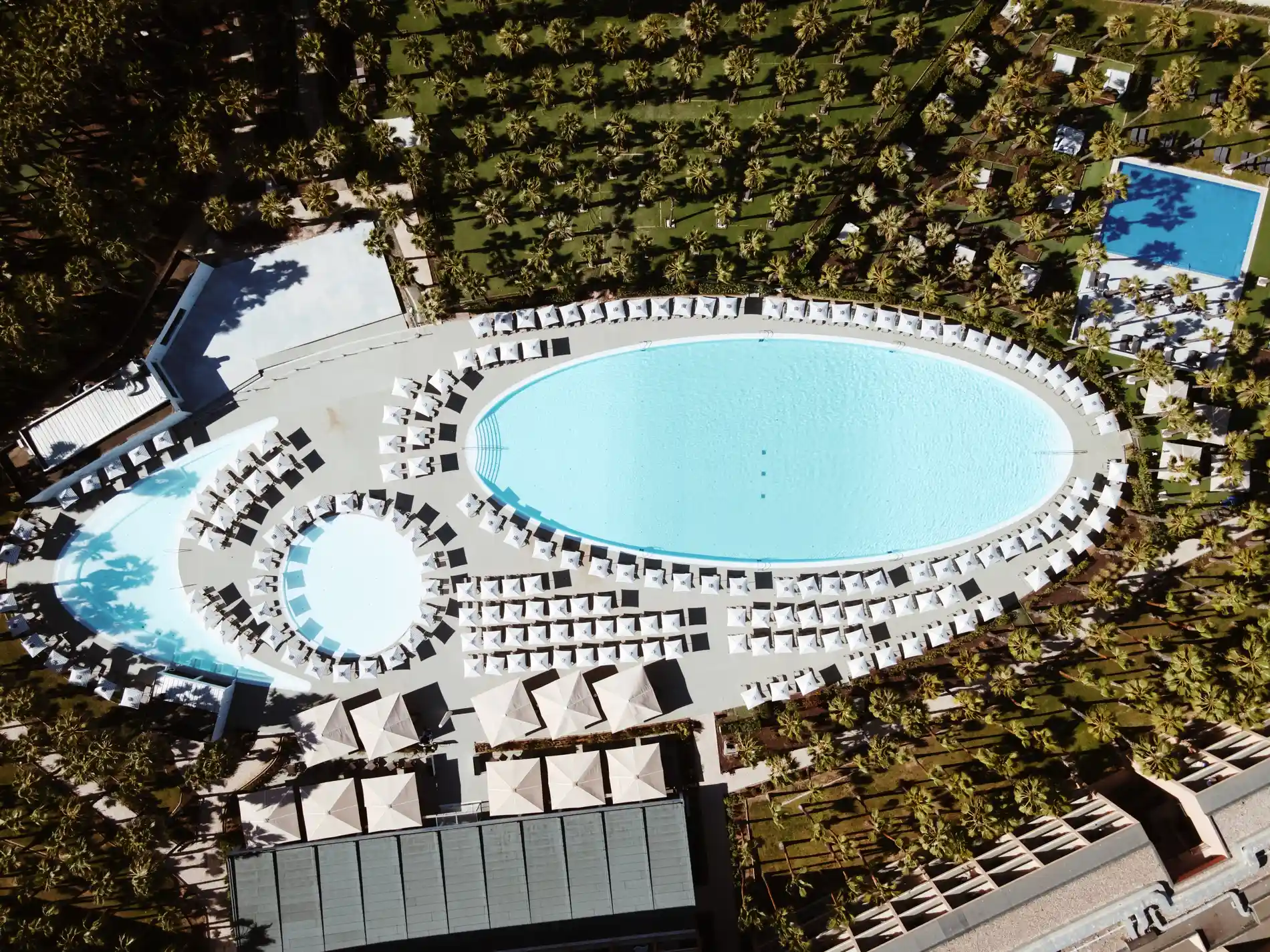 Wine & Books By The Sea Algarve Resort - Wine &amp; Books Hotels