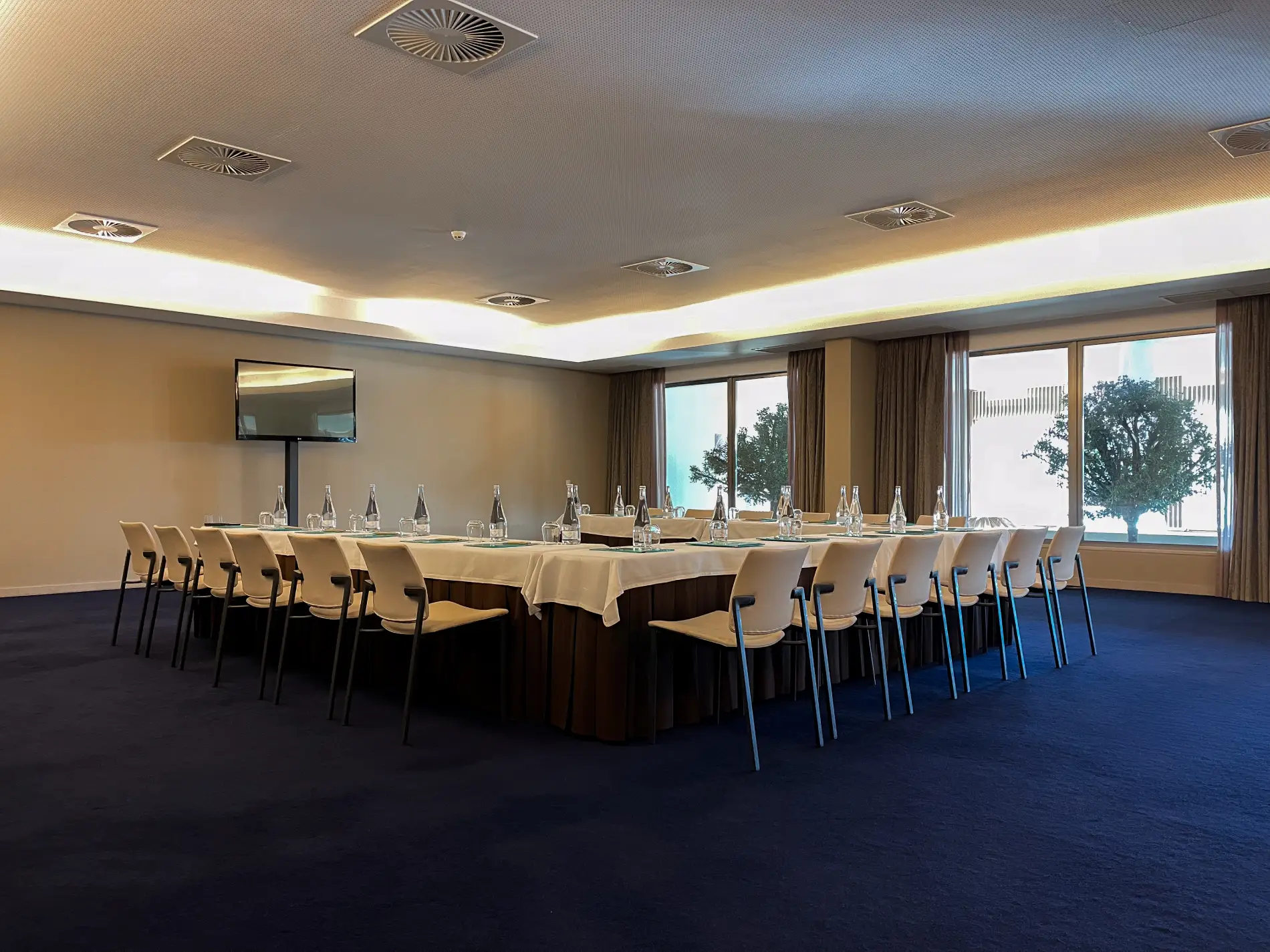 Services - Wine &amp; Books By The Sea Algarve Resort - Wine &amp; Books Hotels