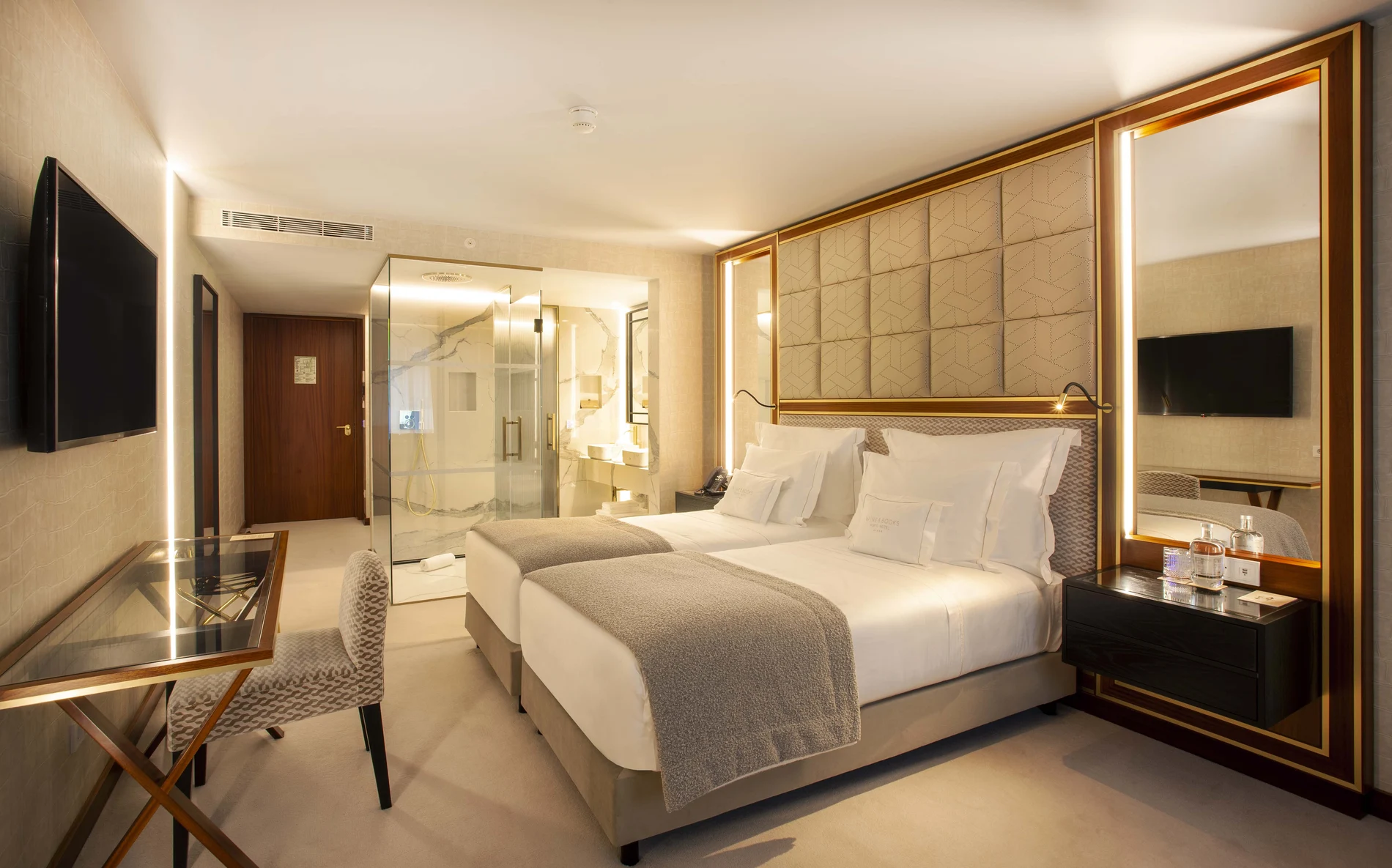 Wine & Books Hotels Porto - Wine &amp; Books Hotels