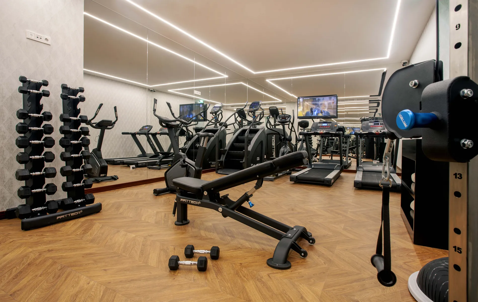 Wine & Books Hotels Porto - Wine &amp; Books Hotels