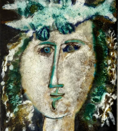 Pintura abstrata de rosto humano com tra&ccedil;os geom&eacute;tricos e cores vibrantes.