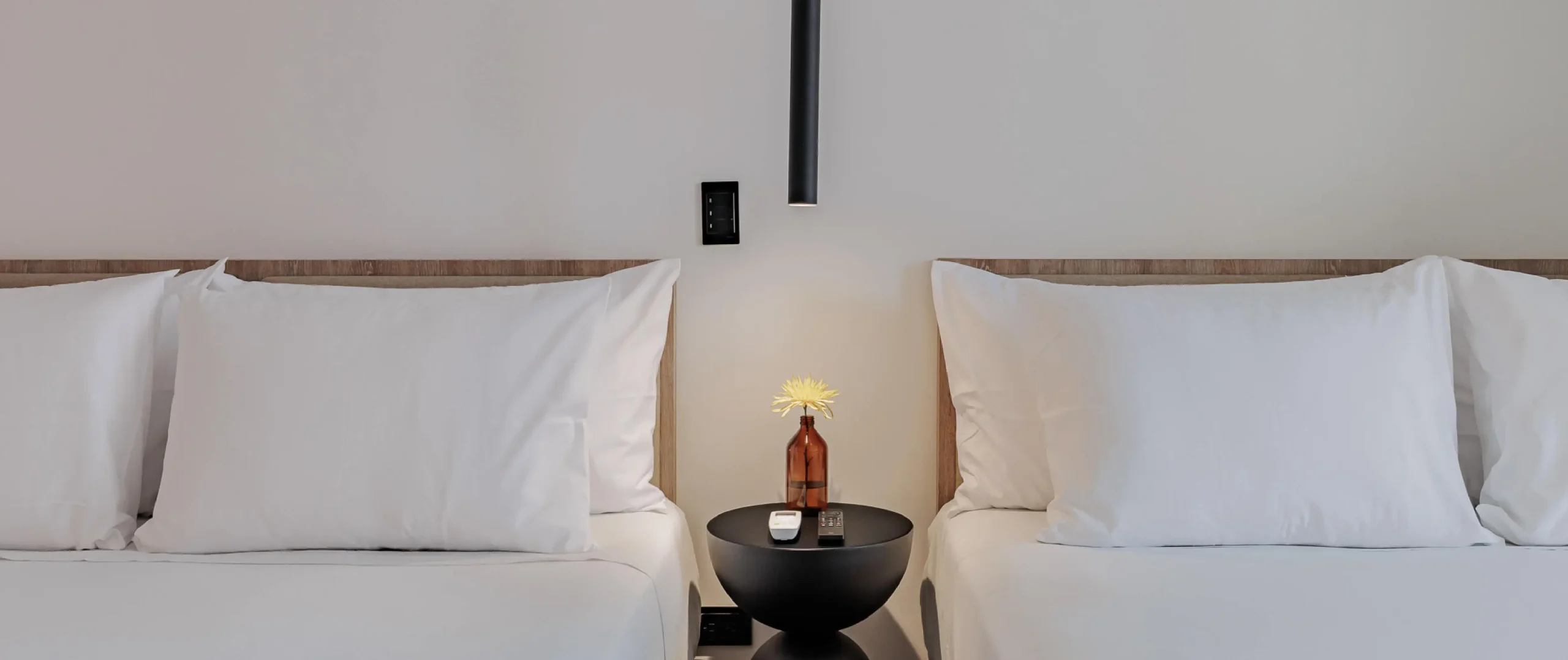 Sliders 1900 x 800-01