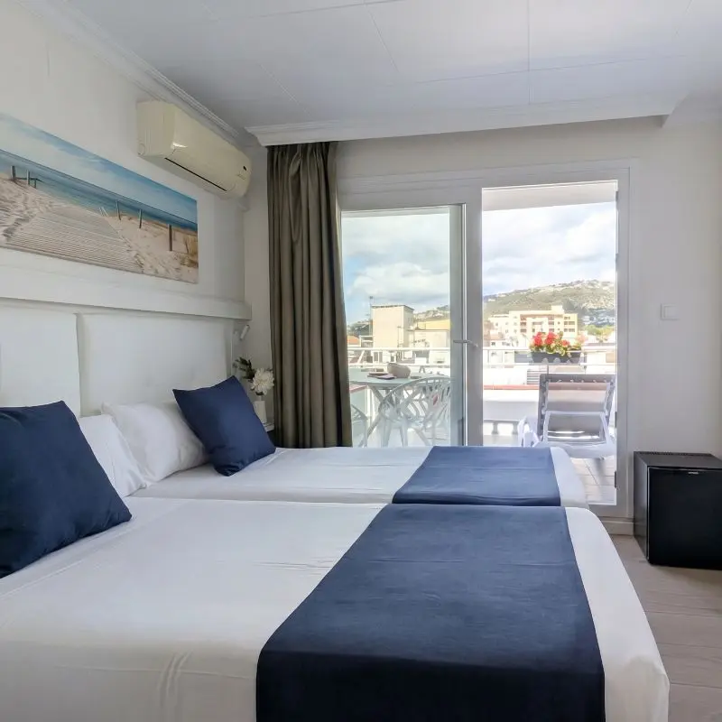 Habitación doble en el hotel medium claramar en Platja d'Aro, Costa Brava