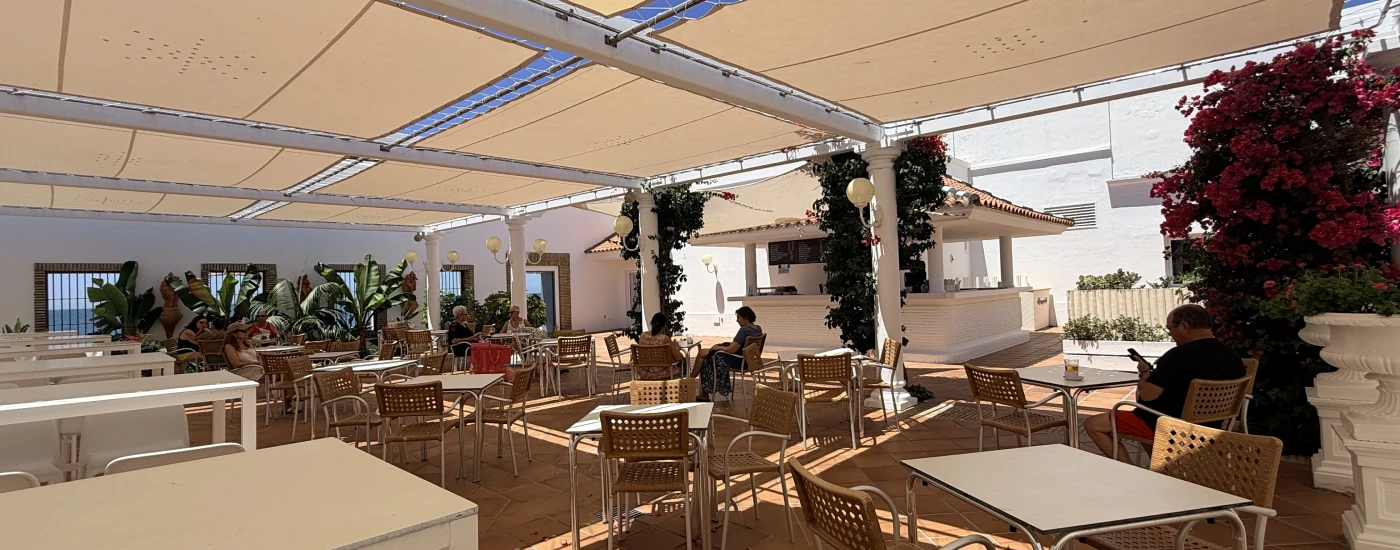 Restaurantes - Hotel Playa de la Luz - HACE