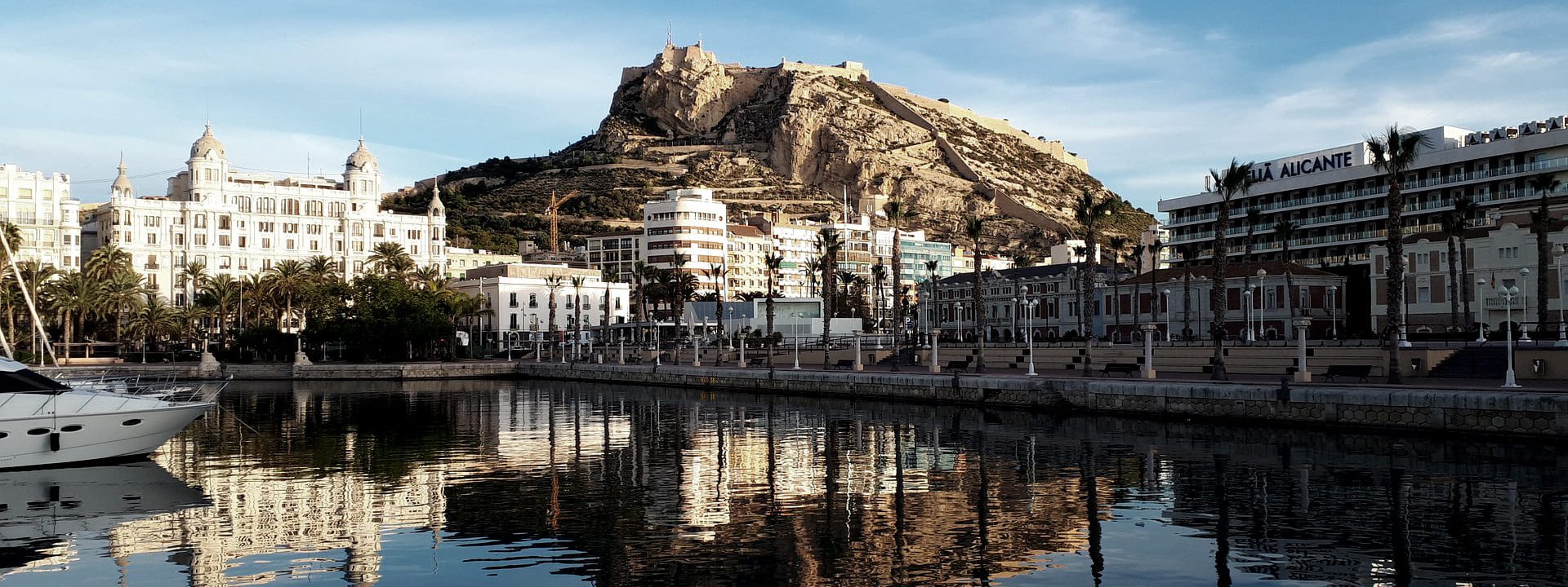 Alicante y Castillo de Santa Bárbara