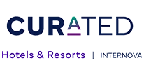 Logotipo &ldquo;CURAED&rdquo; con texto &ldquo;Hotels & Resorts | Inm&hellip;&rdquo;.
