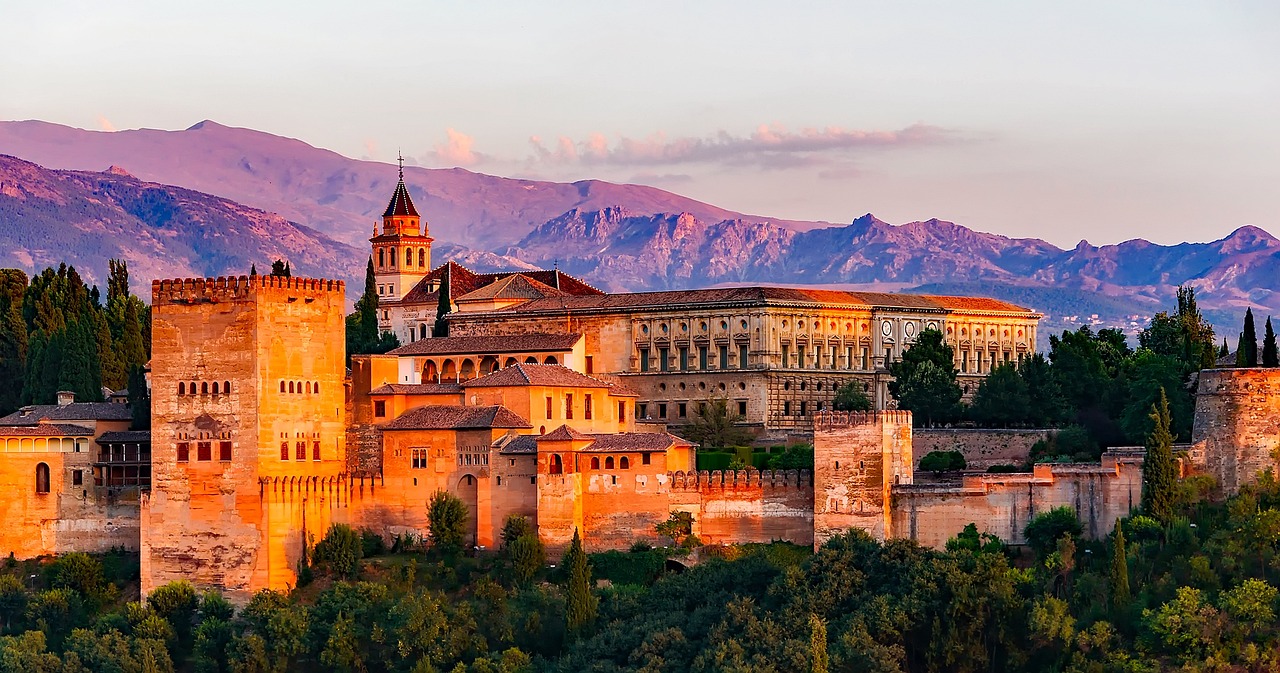 Vive las Cruces de Granada en modo gourmet - Hospes Hotels
