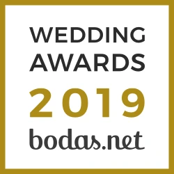 Logotipo &ldquo;Wedding Awards 2019&rdquo; con texto &ldquo;bodas.net&rdquo;