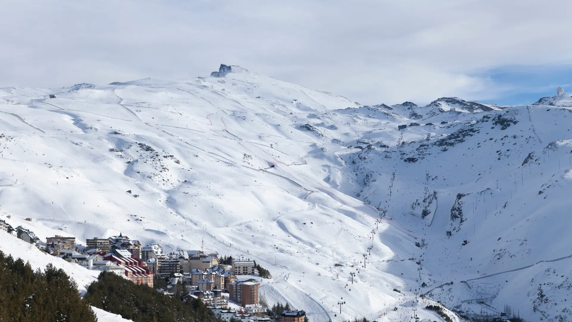 Hotel Kenia Nevada in Sierra Nevada, Spain