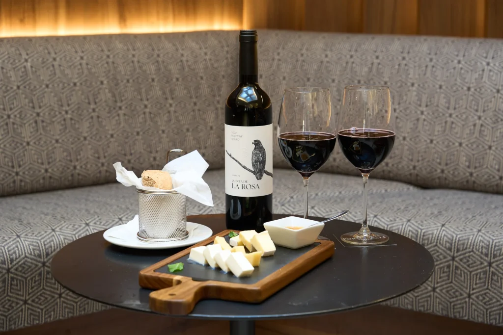 Servi&ccedil;os - Portus Cale Hotel