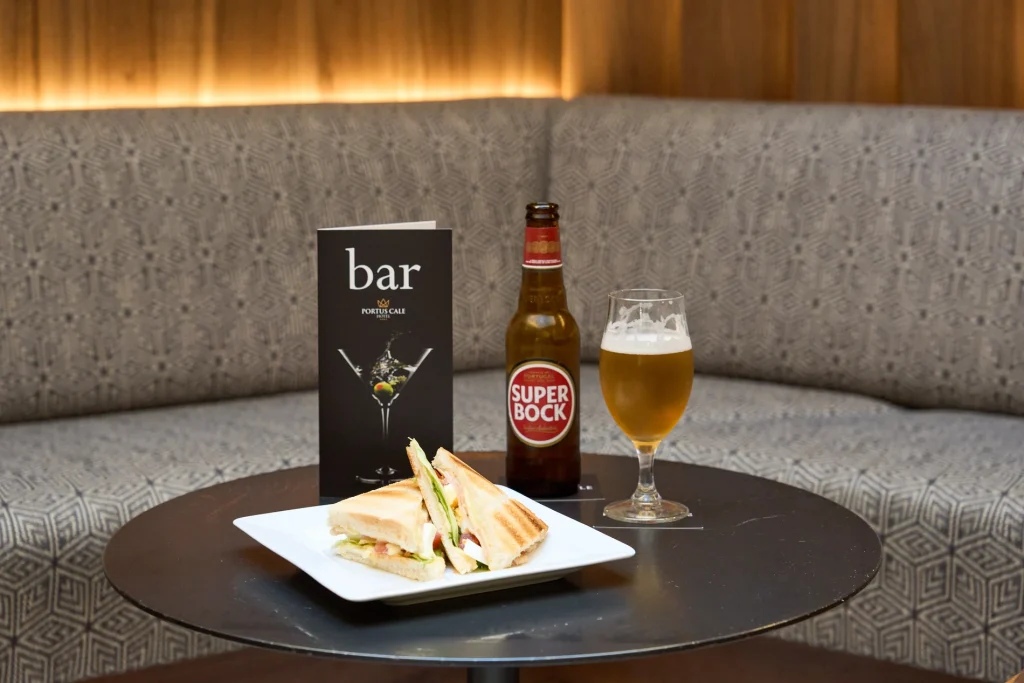 Servi&ccedil;os - Portus Cale Hotel
