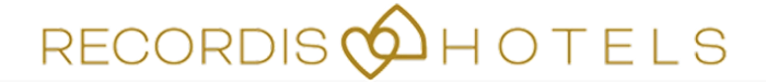 Logotipo &ldquo;Record&iacute;s Hotels&rdquo; con marco dorado y estilo decorativo.