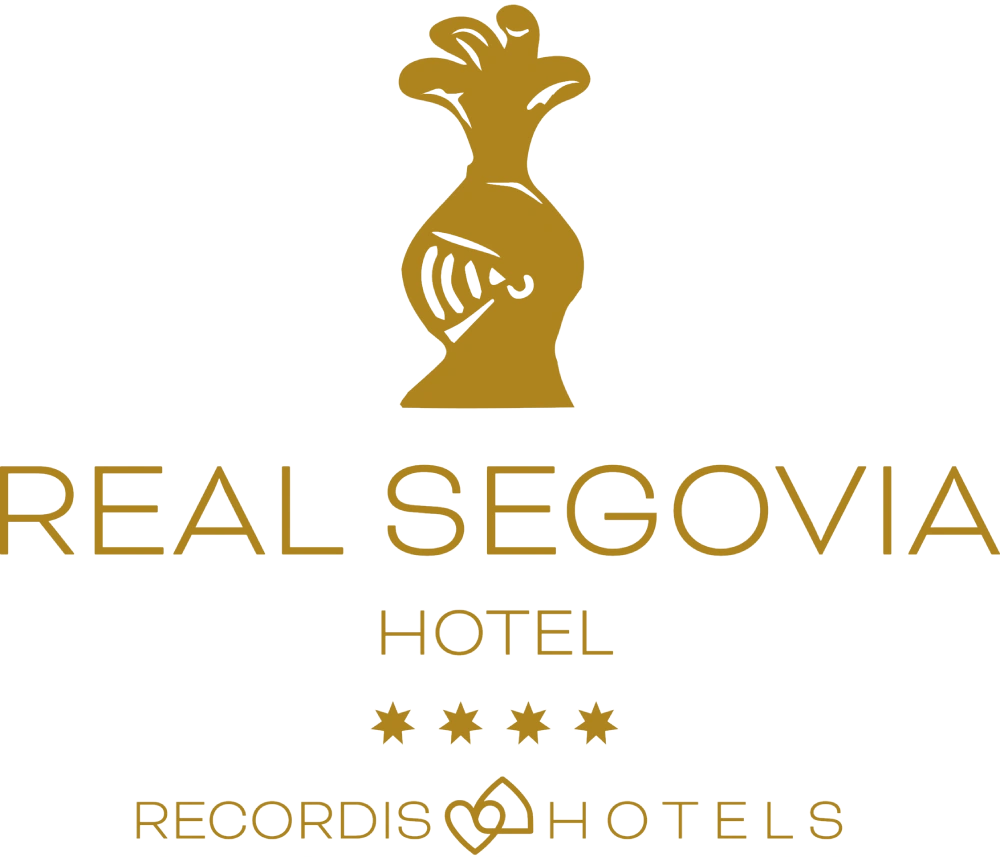 Logo &ldquo;Real Segovia Hotel&rdquo; con &aacute;rbol y cuatro estrellas