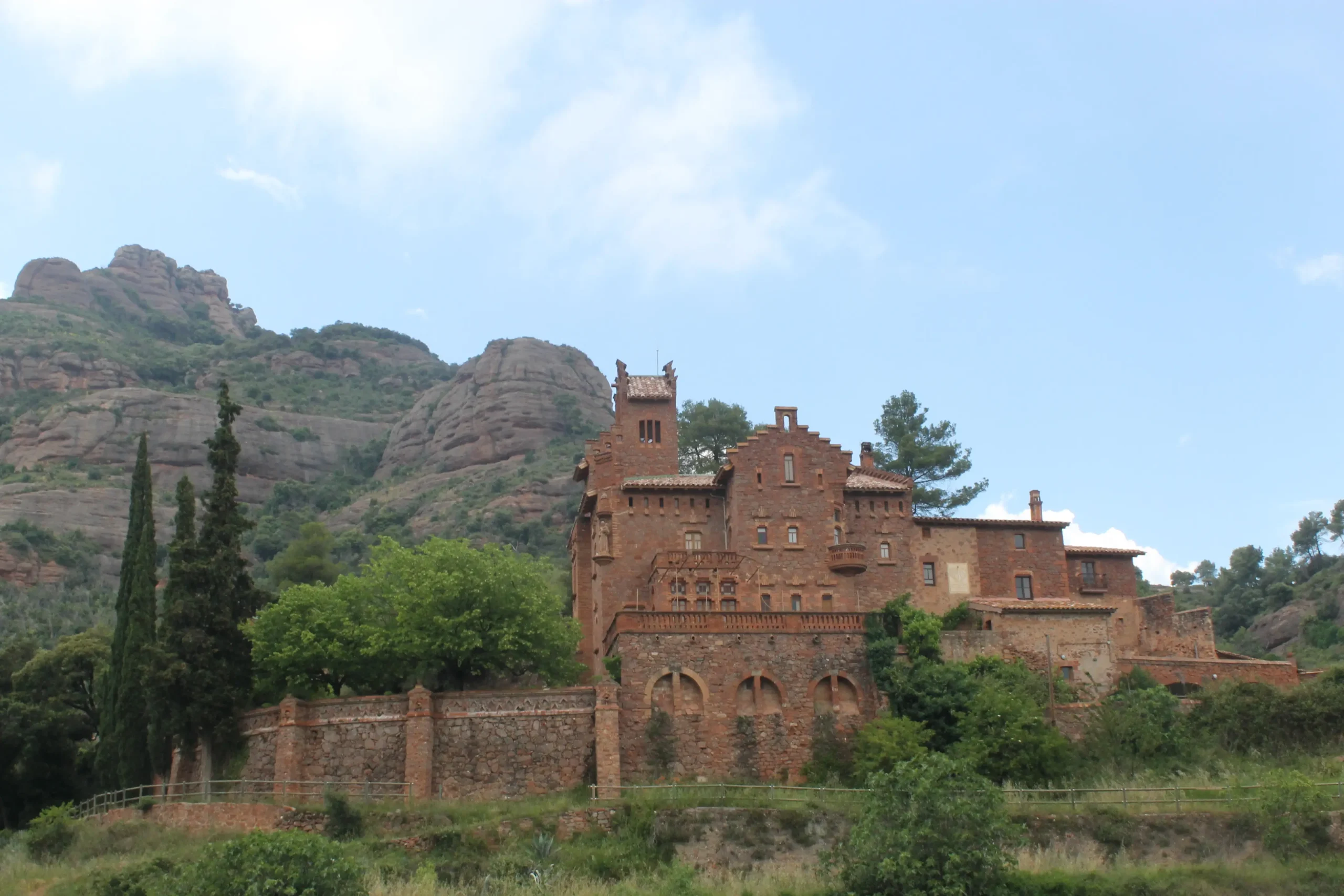 Parc Natural de Sant Lloren&ccedil; del Munt, una escapada perfecta - Hotel Augusta Vall&egrave;s | Vilanova del Vall&egrave;s | Web Oficial