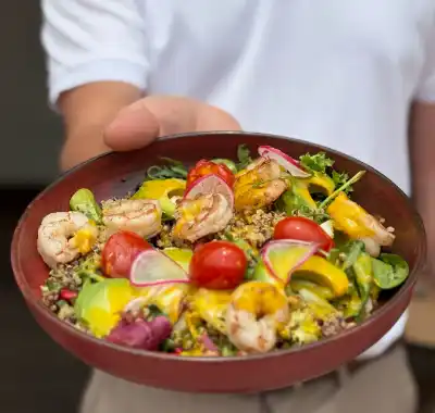 Comer en Cala Galdana - Minura Hotels