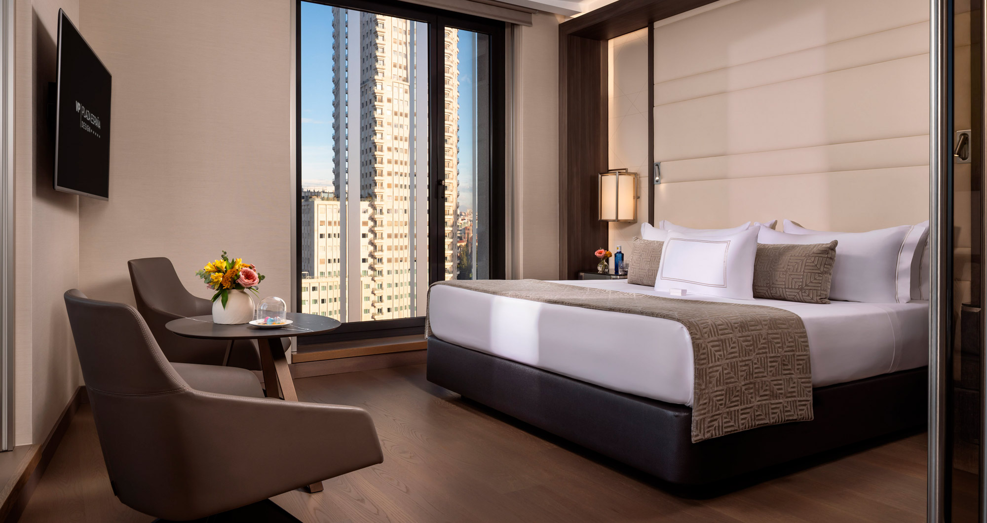 Tour Virtual - VP Plaza Espa&ntilde;a Design 5*