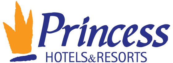Logotipo de Princess Hotels & Resorts con texto azul y una corona naranja a la izquierda.