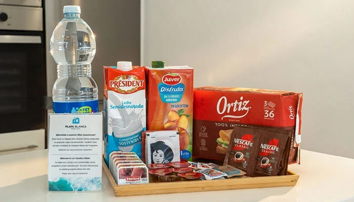 Playa Blanca Beach Mate