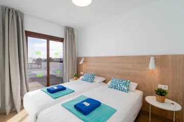 _EVE7343 - First floor Bedroom 2_15_11zon