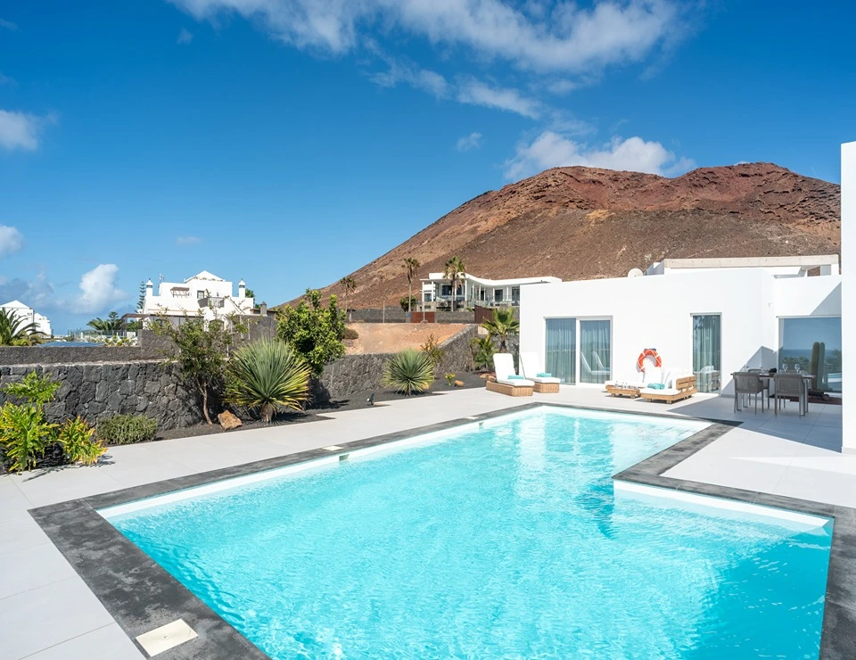 Agency/Company/Group - Ereza