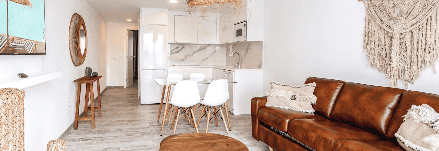 Apartamentos en Fuerteventura con lujo y relax: jacuzzi, terraza y escapadas tranquilas en Parque Holandés - shambhala fuerteventura