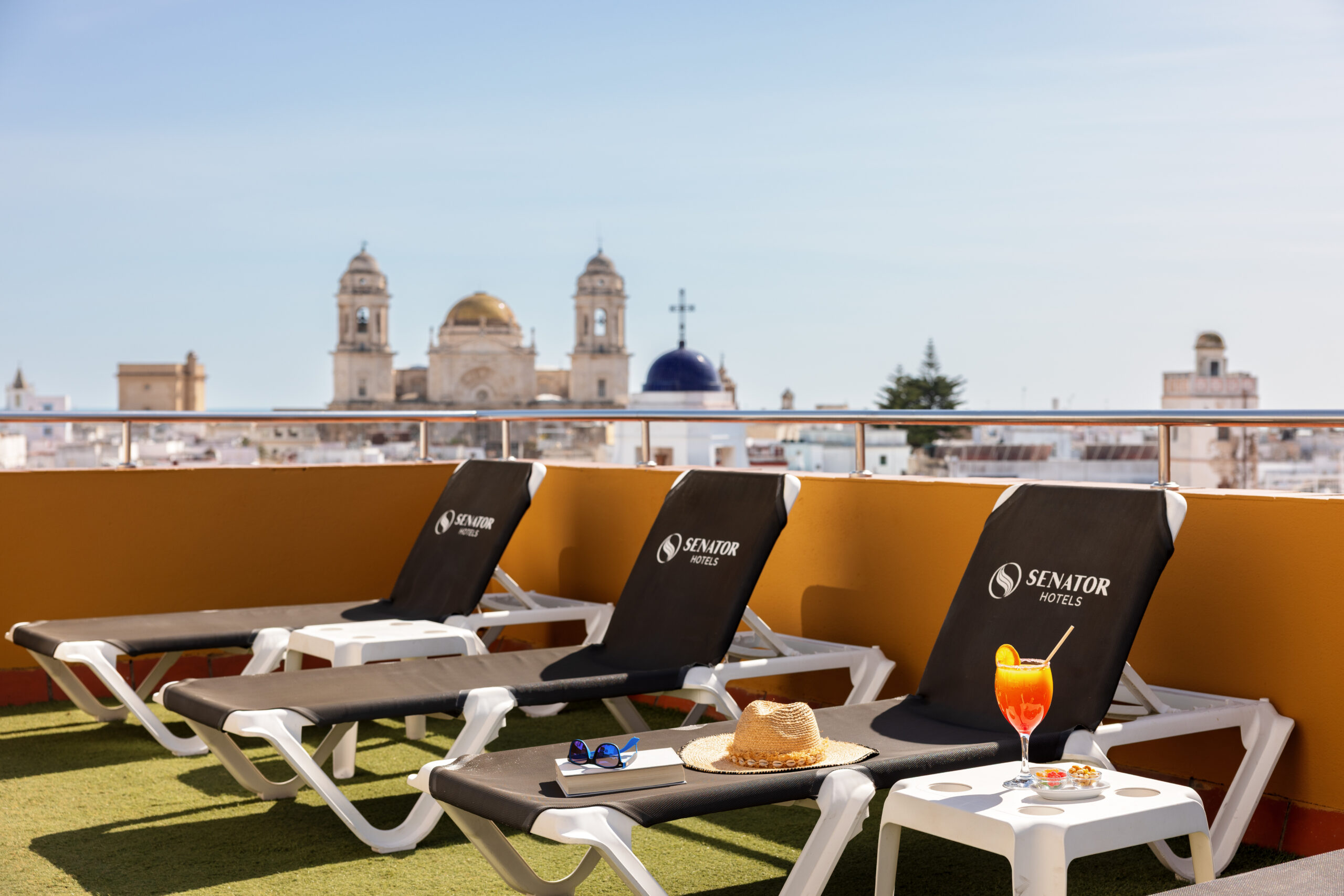 Descubre los mejores destinos antes del pico de verano - Senator Hotels &amp; Resorts