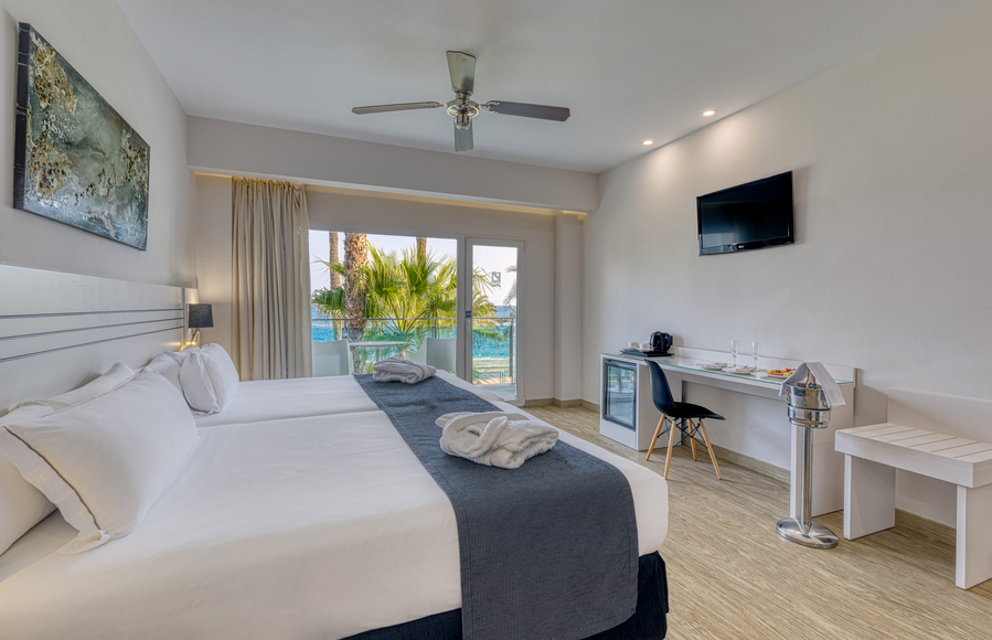 Habitaci&oacute;n Playadulce Hotel Doble Superior VIsta Mar