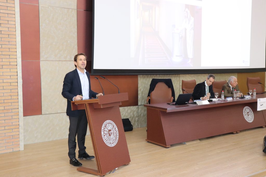 Jos&eacute; Mar&iacute;a Rossell Recasens clausura el ciclo de conferencias sobre turismo en la UAL - Senator Hotels &amp; Resorts