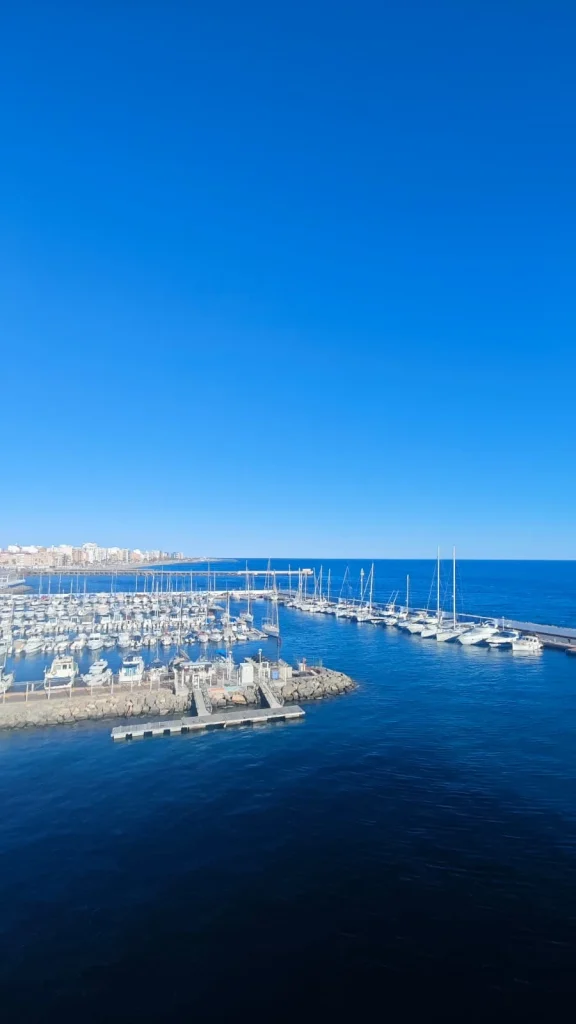 Vistas a&eacute;reas del puerto de Almer&iacute;a