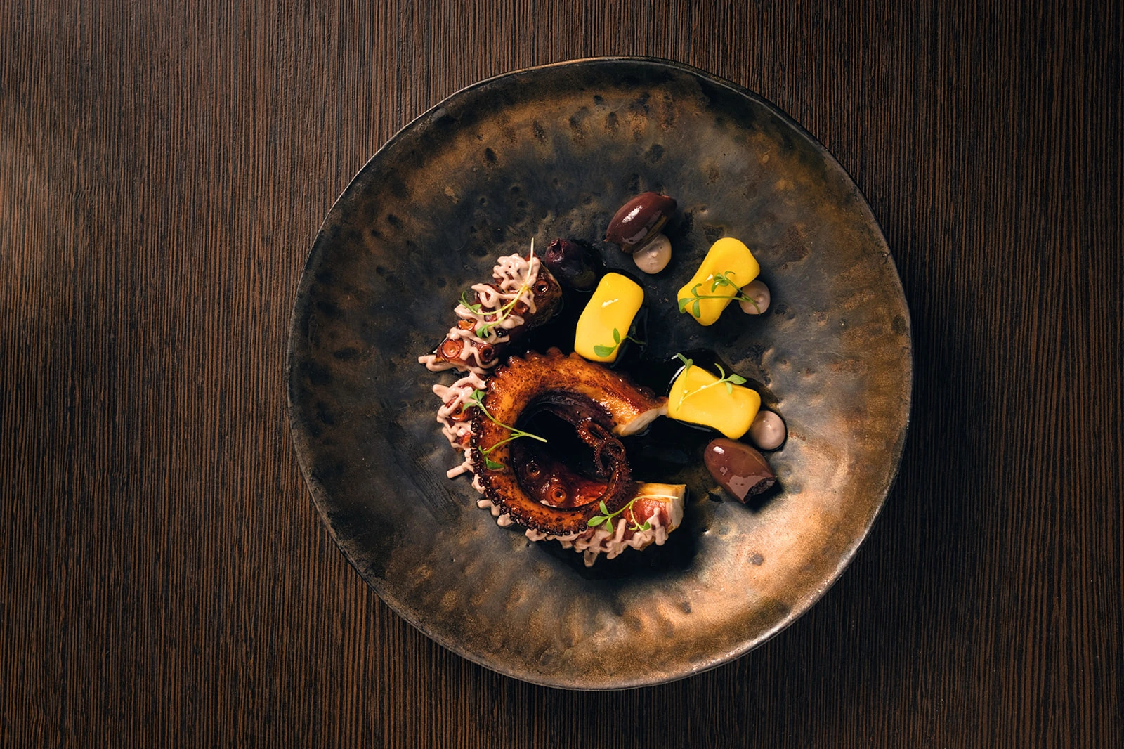 Plato de pulpo en el restaurante Marao by Paco P&eacute;rez (Senator Gand&iacute;a Hotel)