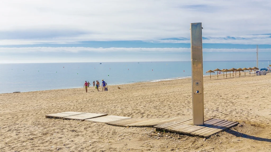 Playa de Marina de la Torre en Moj&aacute;car