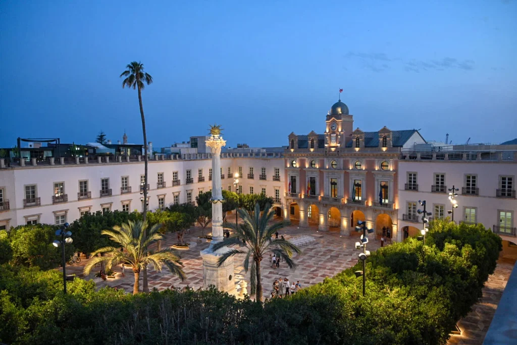 Plaza de la Constituci&oacute;n Almer&iacute;a (Plaza vieja) - Turismo de Almer&iacute;a