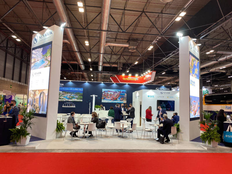 Senator Hotels &amp; Resorts presenta en Fitur su nuevo Cat&aacute;logo de Verano 2022 - Senator Hotels &amp; Resorts
