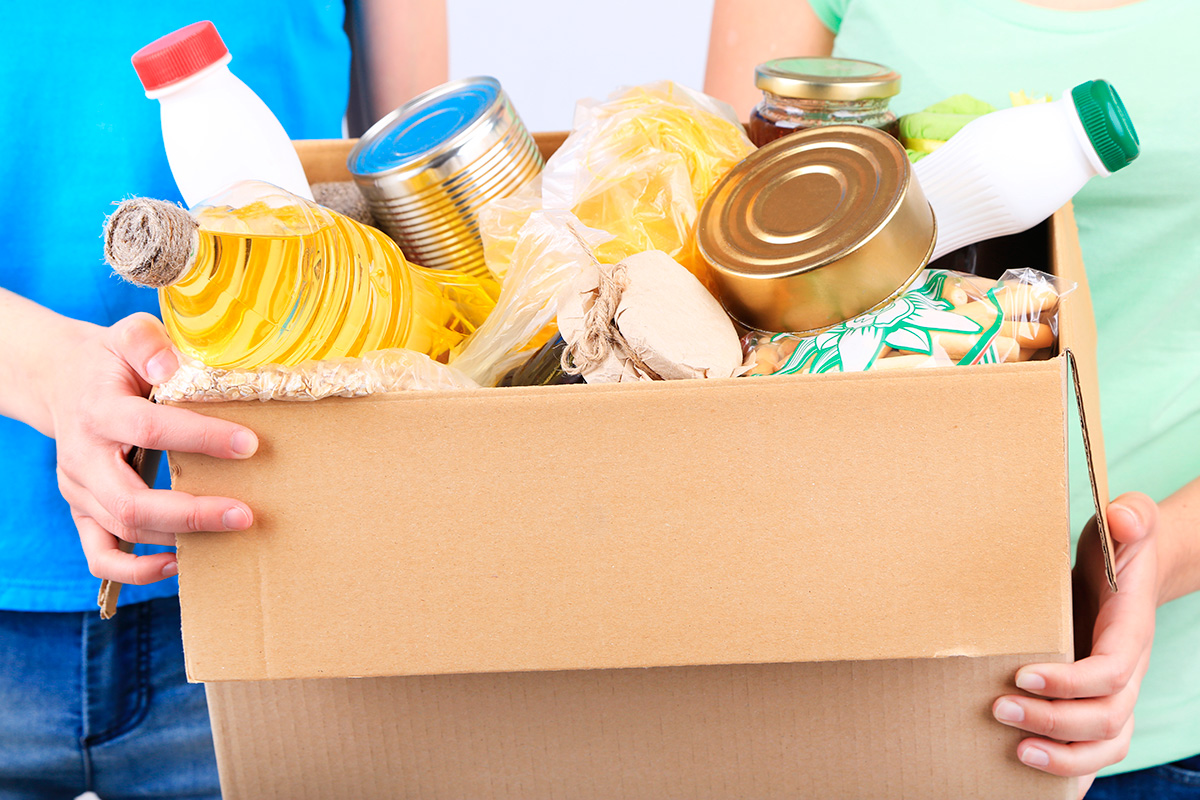 Los almerienses donan m&aacute;s de 13 mil kilos de alimentos en El Vaquero Solidario - Senator Hotels &amp; Resorts