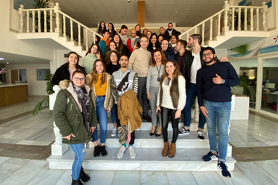 Alumnos de Turismo de la UAL visitan Senator Hotels &amp; Resorts - Senator Hotels &amp; Resorts