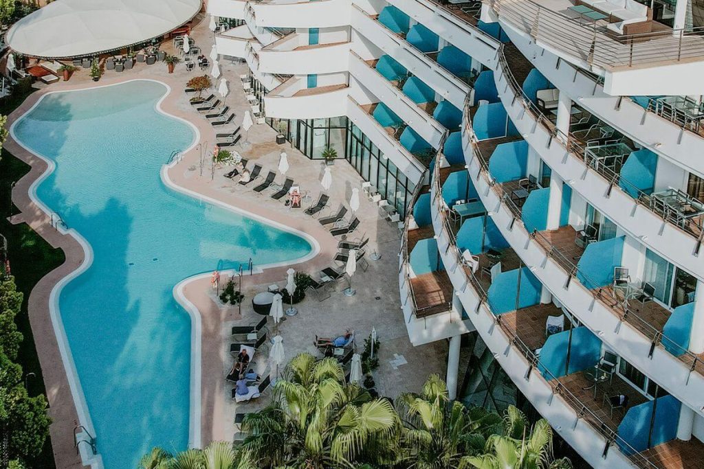 card-hotel-banus-invierno-w1200