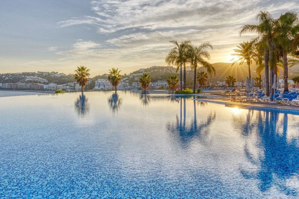 Ahorrar es de genios Granada - Senator Hotels &amp; Resorts