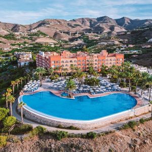 Semana Santa en Granada 2026: guía completa y dónde alojarse - Senator Hotels & Resorts