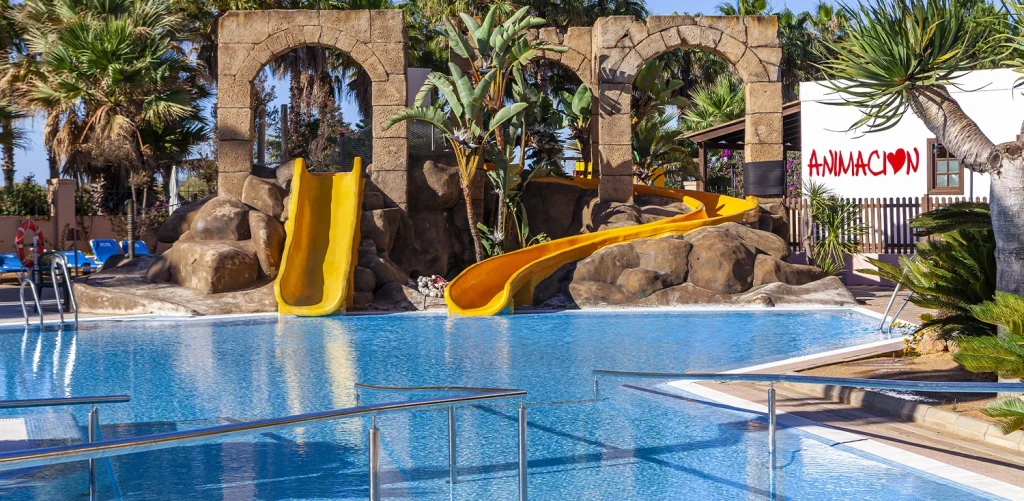 toboganes-para-niños-playacanela-huelva toboganes-playacanela-huelva