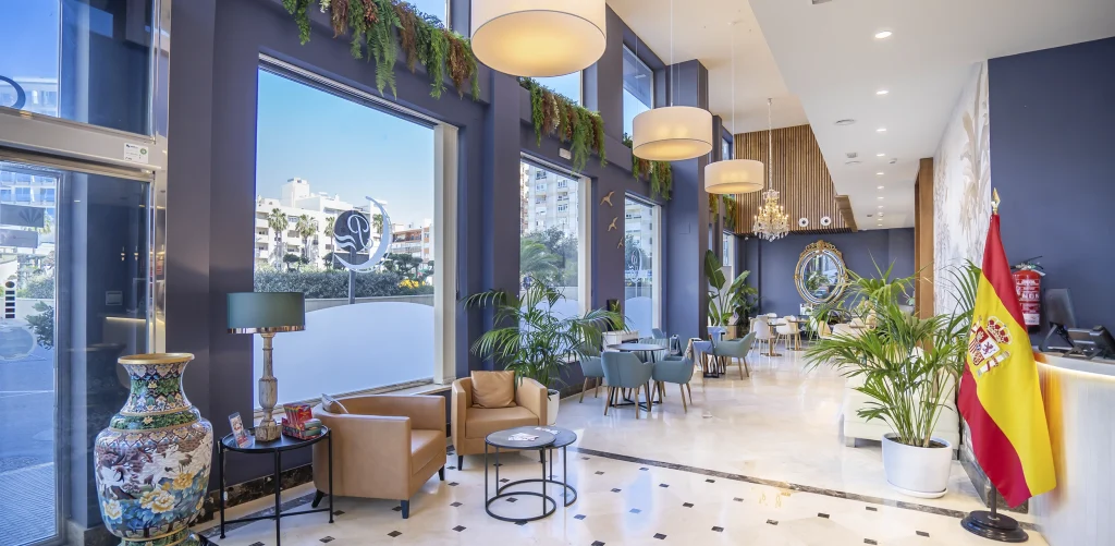 Semana Santa C&aacute;diz 2026: tradici&oacute;n y procesiones - Senator Hotels &amp; Resorts