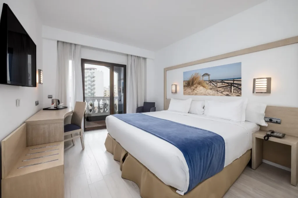 Qu&eacute; hacer en C&aacute;diz en primavera: ruta del at&uacute;n y ferias 2026 - Senator Hotels &amp; Resorts