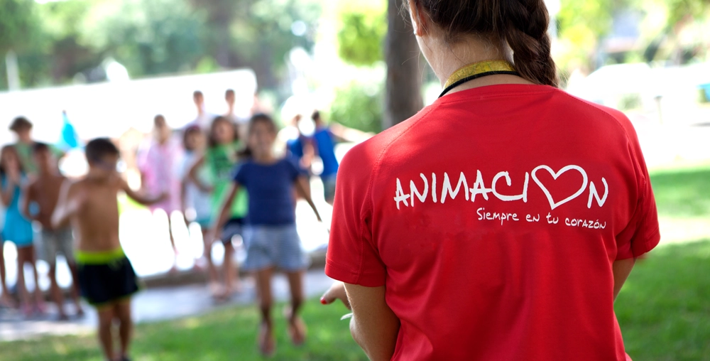 animadora-infantil-en-hotel-playazimbali-en-almeria